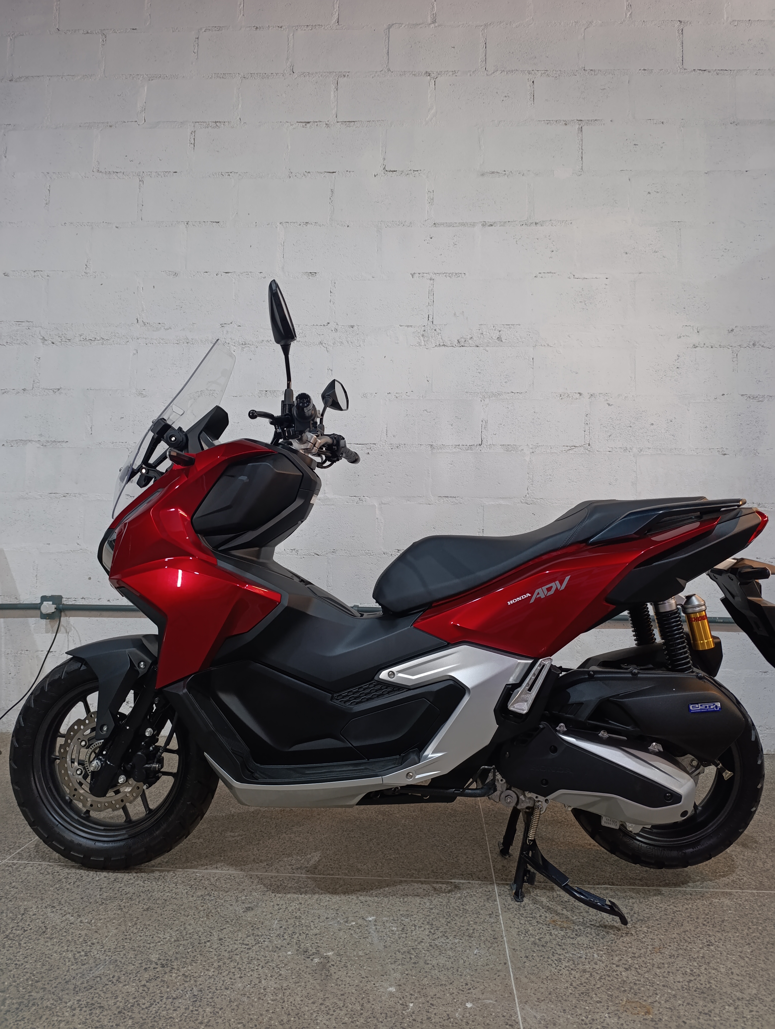 ADV 160